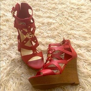 G by Guess - Red Wedge|Sandal [wmns 8m] w/Peep-Toe Design